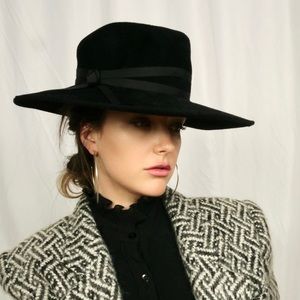 Vintage 1950’s Felt Marida Wide Brim Hat Handmade